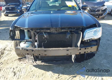 2013 Chrysler 300 Motown z USA, uszkodzony, nr VIN 2C3CCARG2DH528106